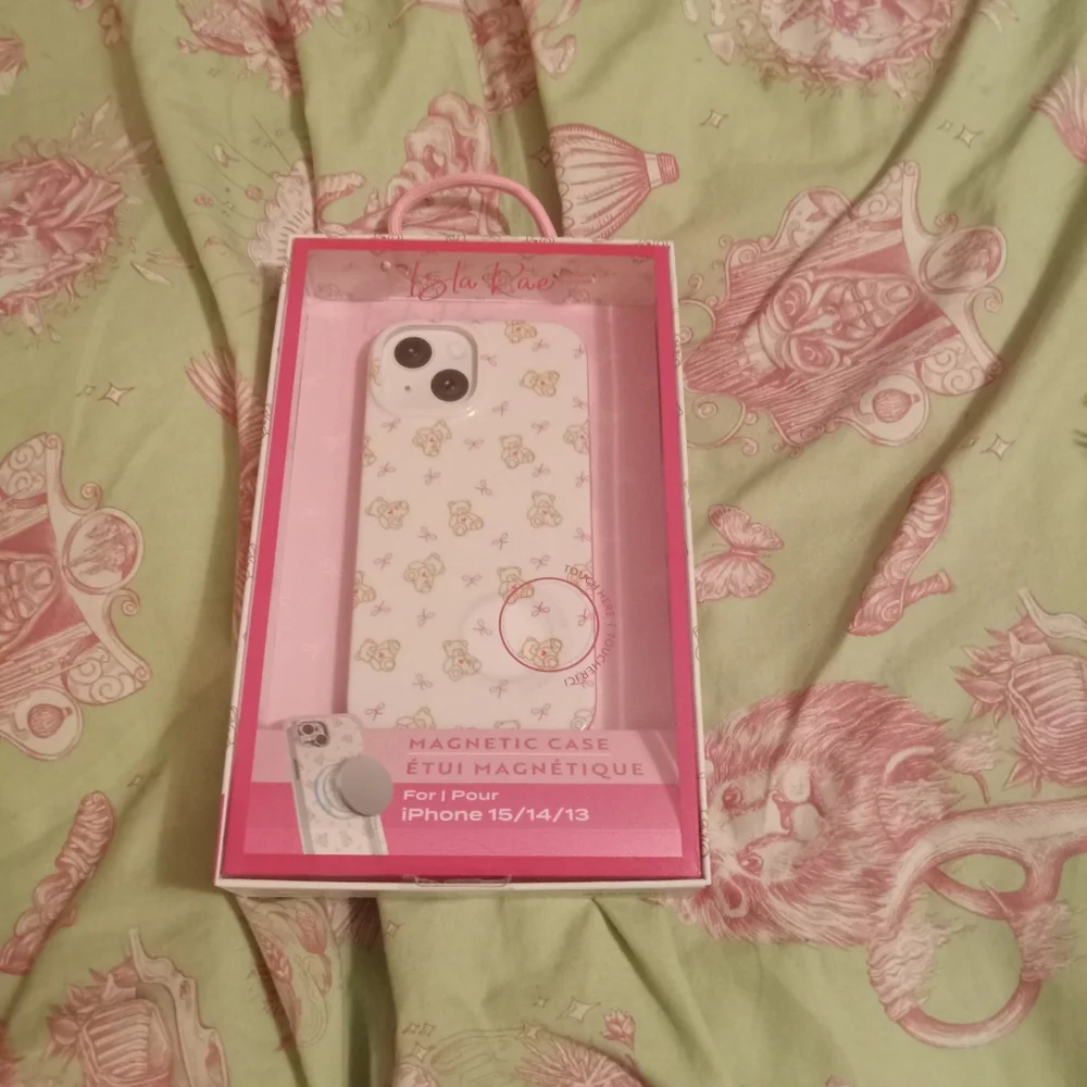 NWOT Isla Rae Teddy Bear Bow Coquette Magsafe Iphone Case